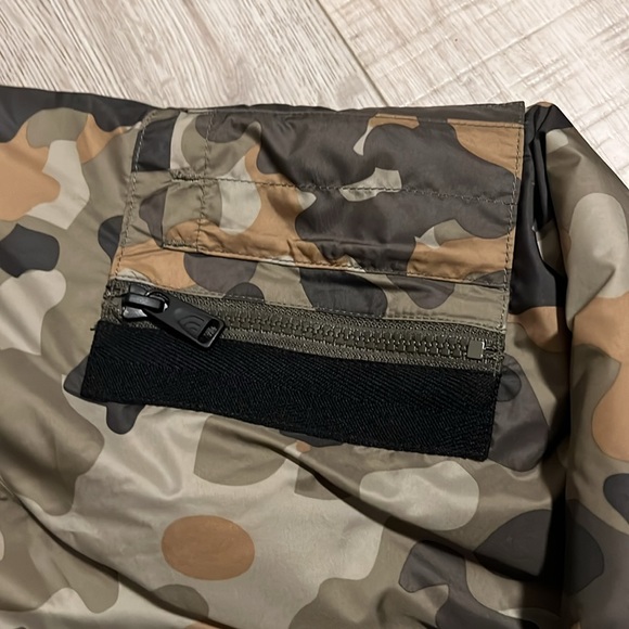 The North Face Barstol Bomber Camo Jacket - Picture 2 of 13